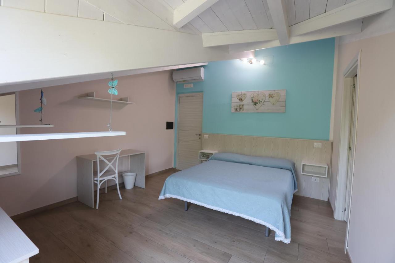 B&B Oliveto กาแซร์ตา ภายนอก รูปภาพ