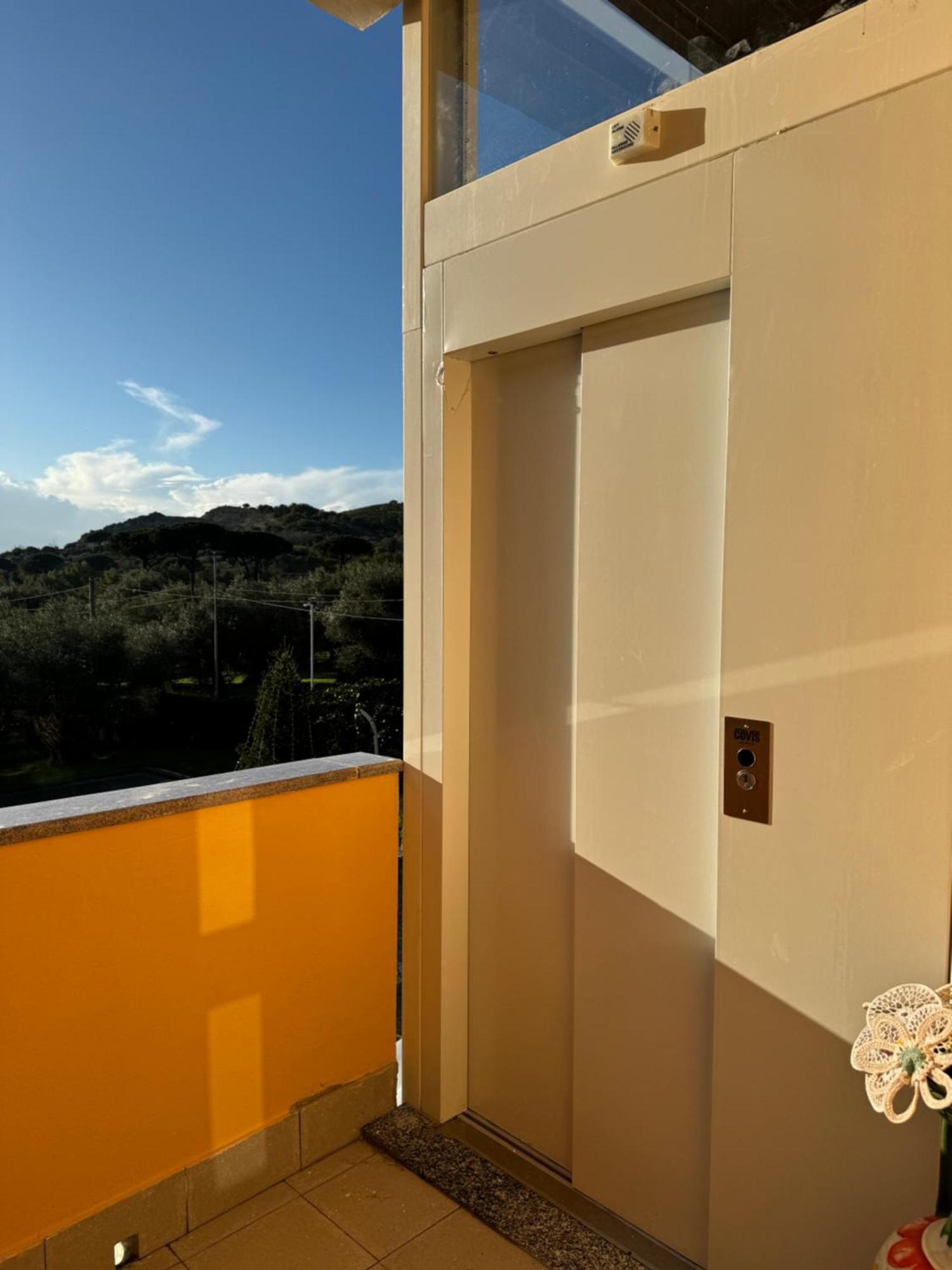 B&B Oliveto กาแซร์ตา ภายนอก รูปภาพ